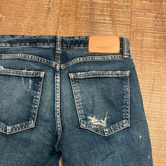 Moussy Vintage Glendale Mid Rise Distressed Cropped Jeans - Picture 12 of 14